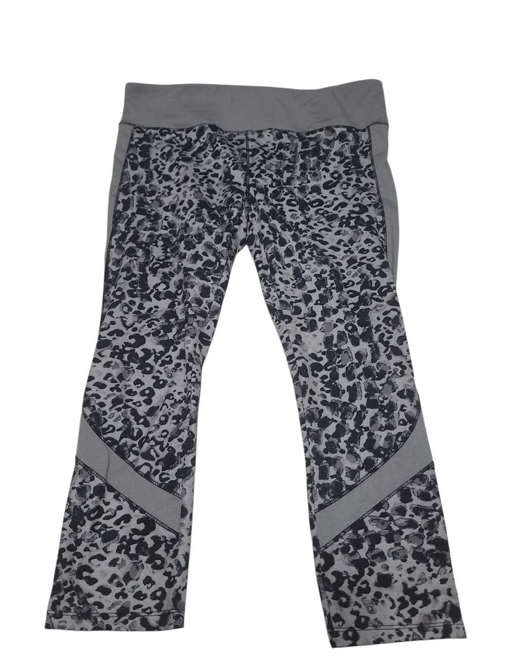 NWOT HS ACTIVE Grey Leopard-Print Performance Capris Leggings Sz Large